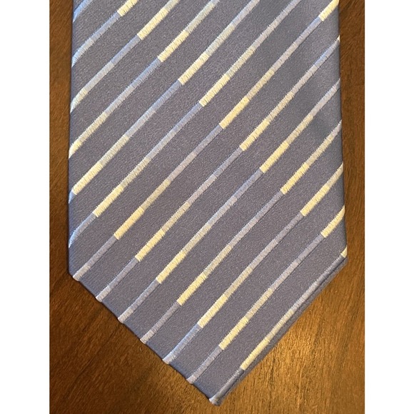Kenneth Cole Reaction Blue Hand Made 100% Silk Men’s Neck Tie Made In China - Picture 1 of 9